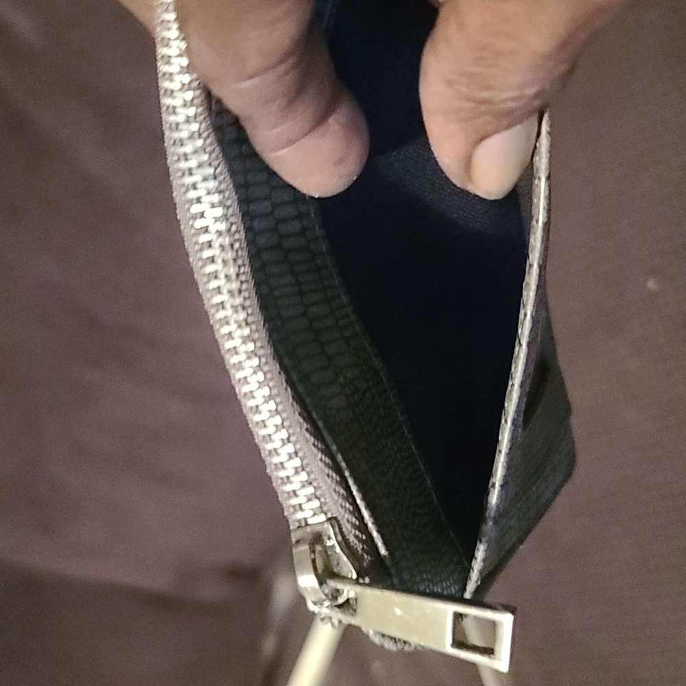 Wallet - Picture 4 of 5